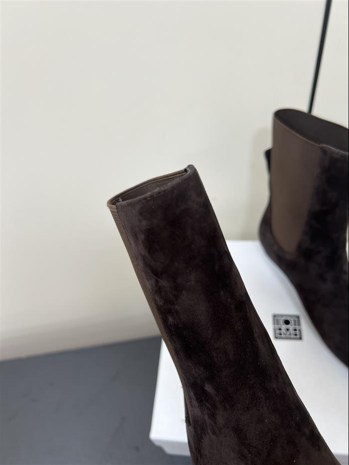 20251128174314845 370